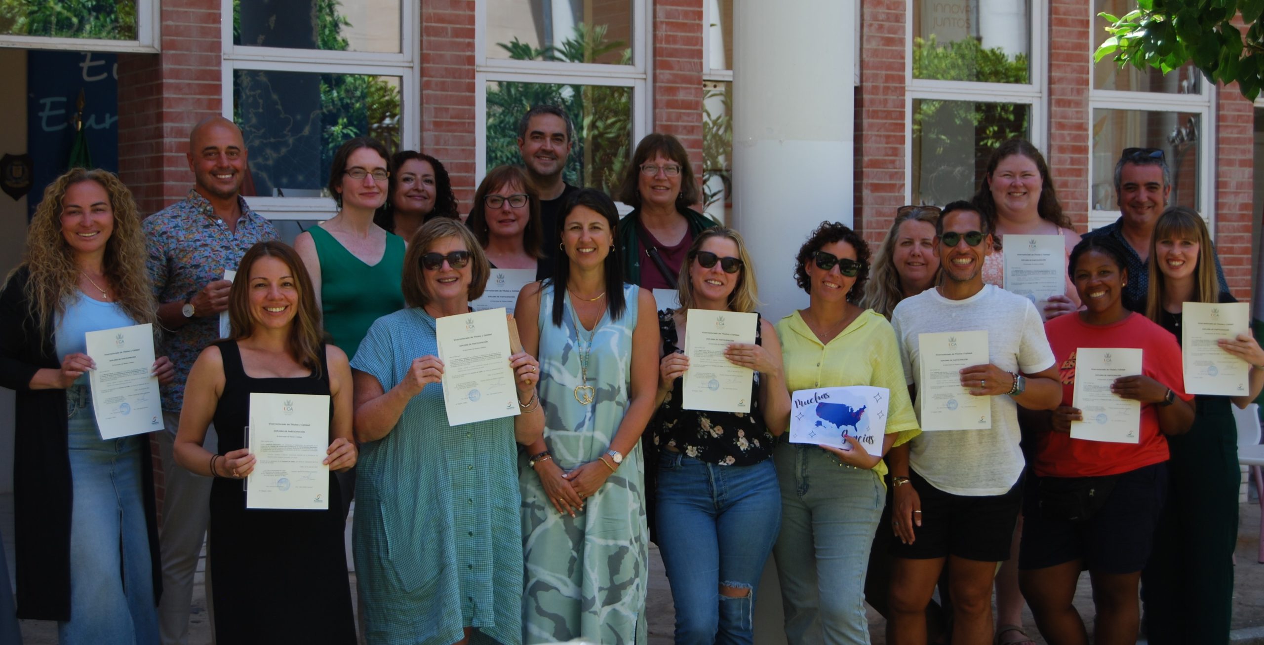 Entrega de diplomas a los participantes del “Programa formativo de verano para profesores de español”